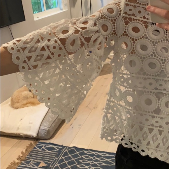 White knit flare top - Picture 2 of 4